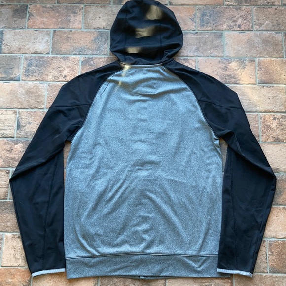 Reebok Boston Bruins zip up hoodie. - Picture 5 of 7